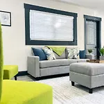 Charming Bungalow Centrally Located In Tampa