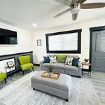 Charming Bungalow Centrally Located In Tampa