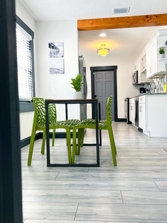 Charming Bungalow Centrally Located In Tampa